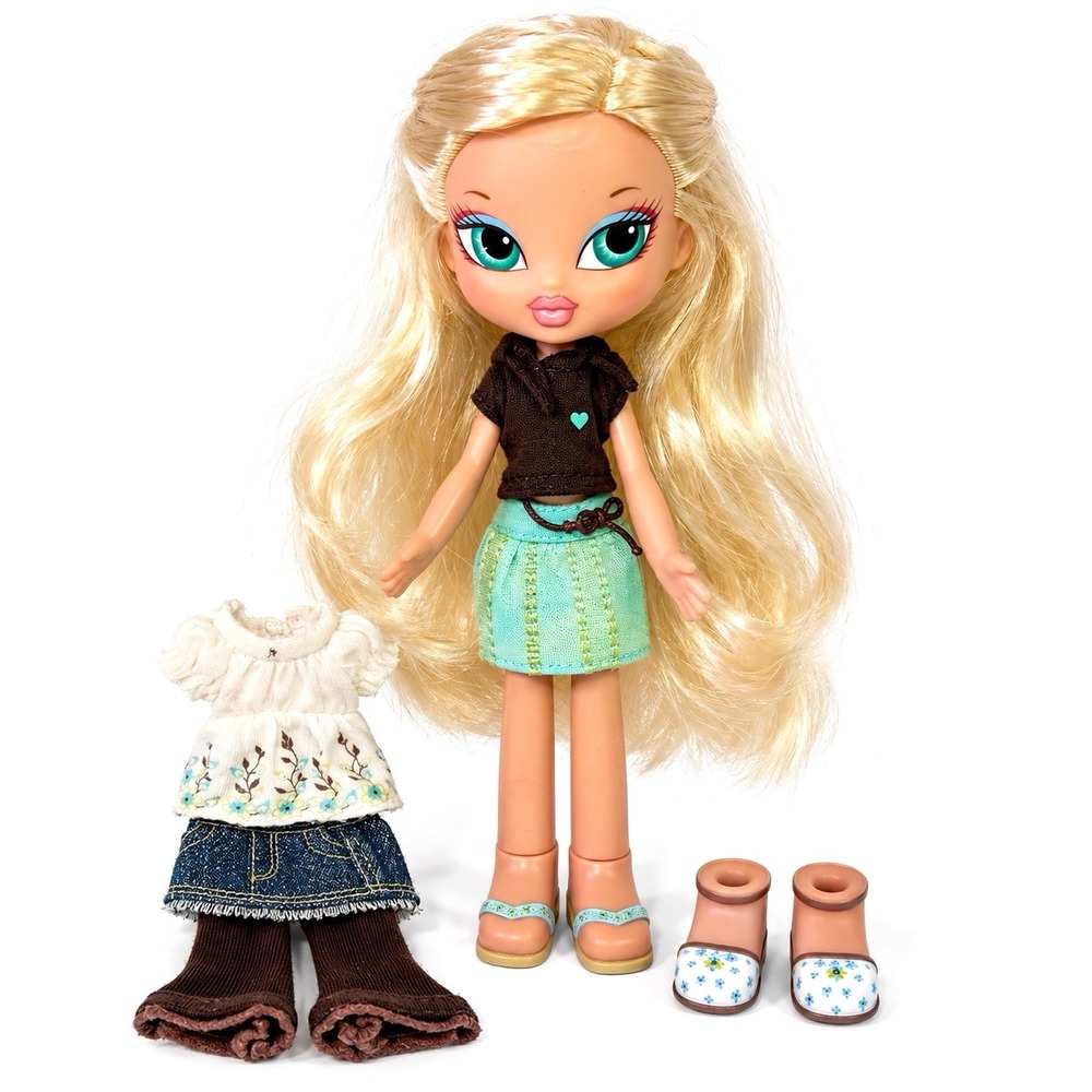 Bratz Kidz Cloe Doll 2nd Edition 2007 MGA 2 Outfits Shoes Near Complete